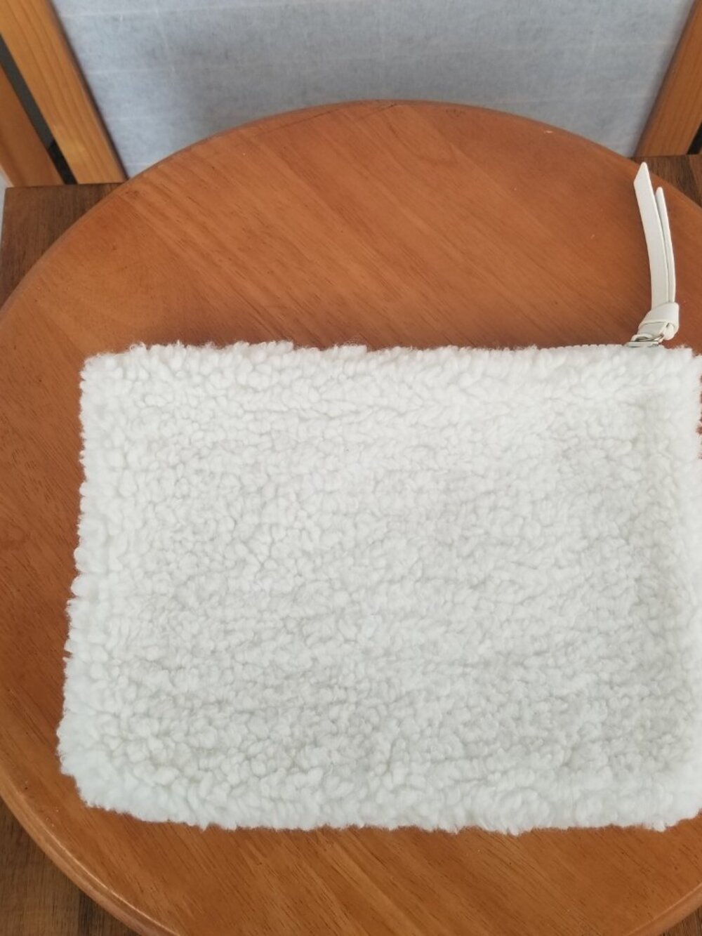 Fuzzy Sherpa Travel Bag Zip Closed Makeup Electronics EUC